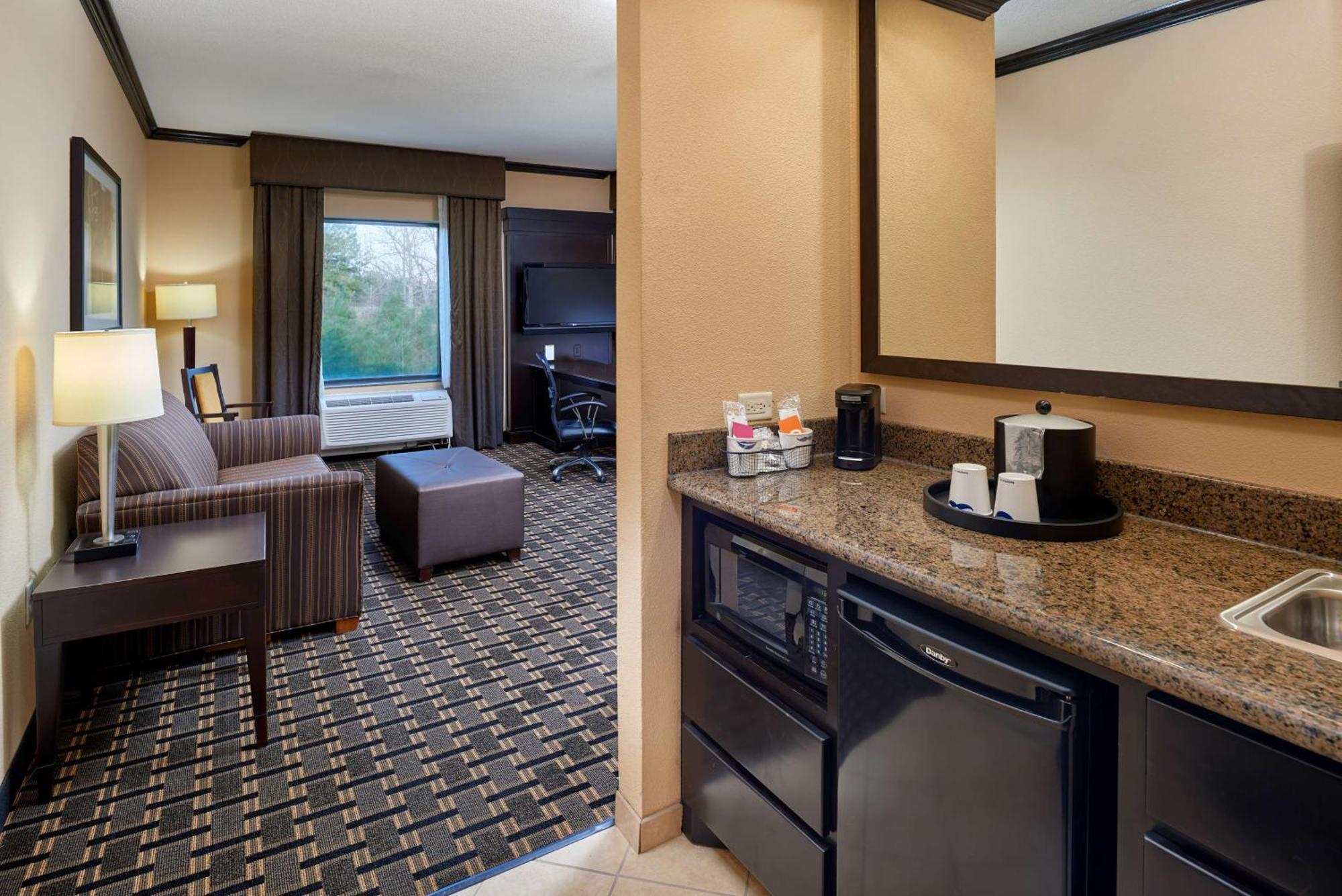 Hampton & North Hotel 3*